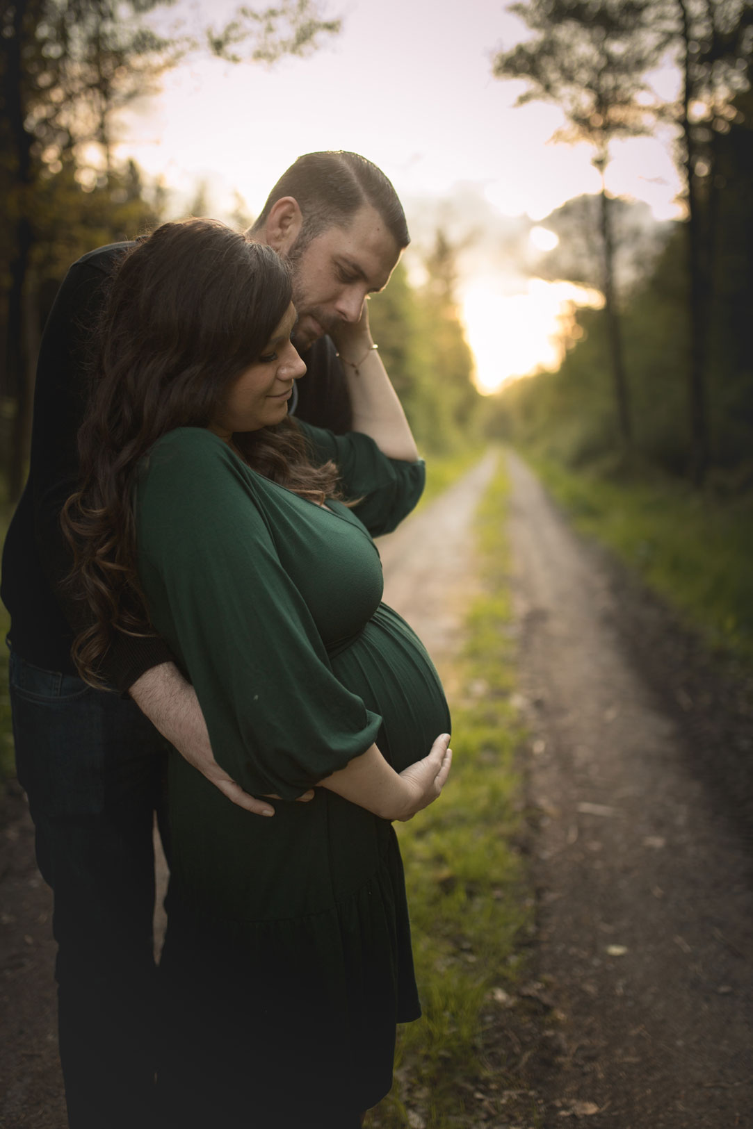 Babybauchshooting im Wald